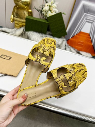 Gucci Womens Shoes Slippers Gucci WOMEN'S INTERLOCKING G CUT-OUT SANDAL Luxury Brand with Original Box 694451 US000 2535  