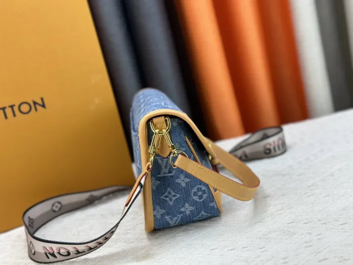 Louis Vuitton Womens Bags Luxury Brand DIANE M45985 Monogram coated canvas with Original Box