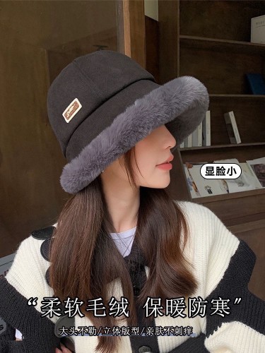 Fendi Womens Bucket Hat Luxury Brand Design Fendi Cap with Original Box  