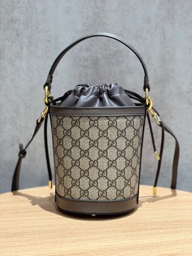 Gucci Womens Bags Shoulder Handbags Luxury Brand Ophidia mini bucket bag in Beige GG Supreme Fabric  