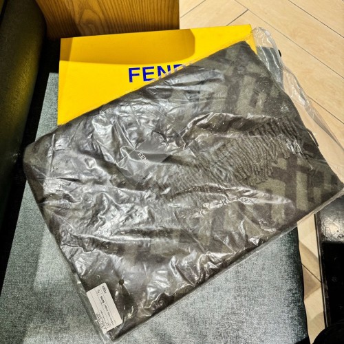 Fendi Scarves Men Womens Fashion Scarf034
