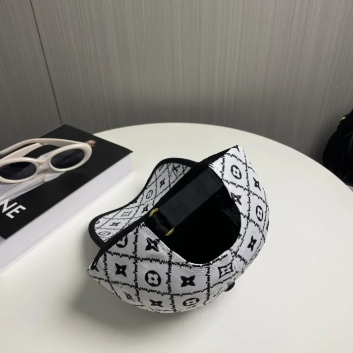 Louis Vuitton Womens Mens Cap Baseball Hat Luxury Brand with Original Box  