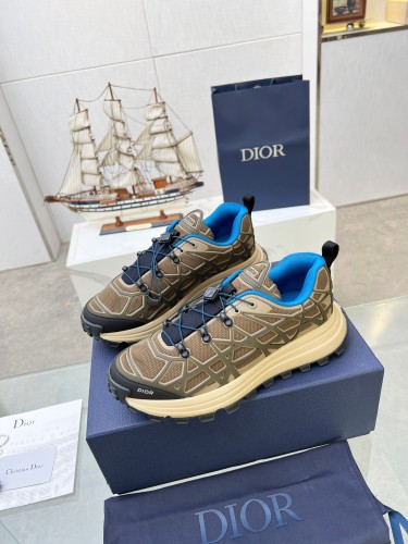 Dior Mens Shoes Sneakers Luxury Brand Breathable Design B31 RUNNER SNEAKER 3SN297ZUV_H167  