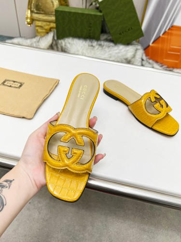 Gucci Womens Shoes Slippers Gucci WOMEN'S INTERLOCKING G CUT-OUT SANDAL Luxury Brand with Original Box 694451 US000 2535  
