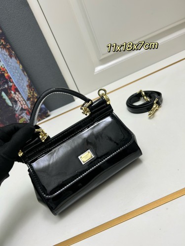 Dolce&Gabbana Womens Bags Shoulder Bag in quilted nappa leather Luxury Brand with Original Box  