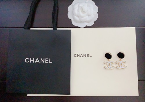 Chanel Luxury Womens Earrings