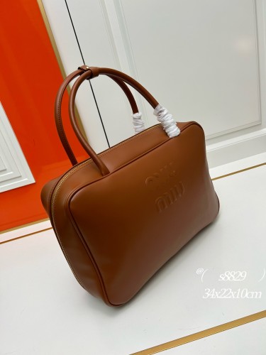 MiuMiu Womens Fashion Handbags Shoulder Bag Leather Luxury Brand Design  