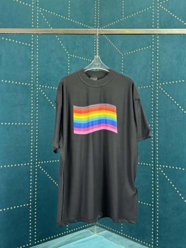 Balenciaga Luxury Brand Women Mens Short Sleeve T-Shirt RAINBOW FLAG INSIDE-OUT T-SHIRT OVERSIZED IN BLACK 787358TQVP51083   