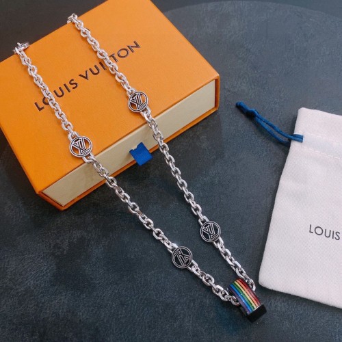 Louis Vuitton Luxury Men Womens Necklace