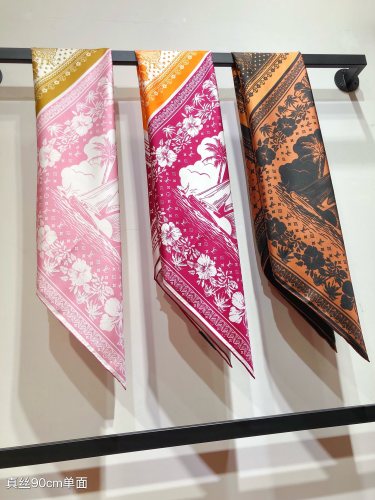 Louis Vuitton Scarves Womens Fashion Scarf with Original Box   