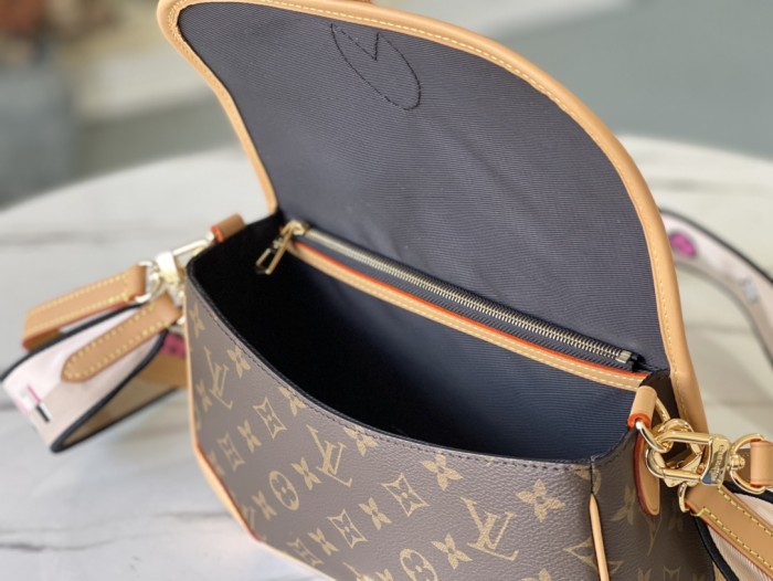 Louis Vuitton Womens Bags Luxury Brand DIANE M45985 Monogram coated canvas with Original Box