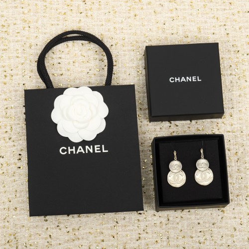 Chanel Luxury Womens Earrings
