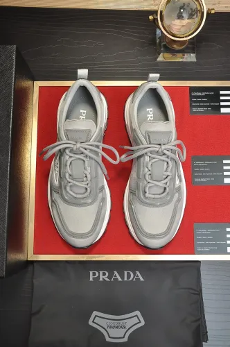 Prada Mens Shoes Casual Luxury Brand Breathable Sneakers with Original Box