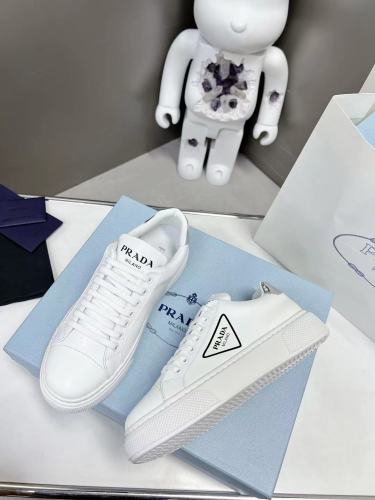 Prada Womens Shoes Casual Luxury Brand Breathable Prada sneakers with Original Box
