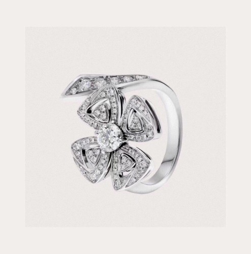 Bvlgari Luxury Womens Ring FIOREVER AN858691