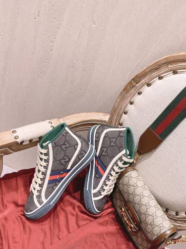 Gucci Mens Shoes Sneakers Luxury Brand men's Gucci Tennis 1977 sneaker 628717 H9H80 1162 with Original Box