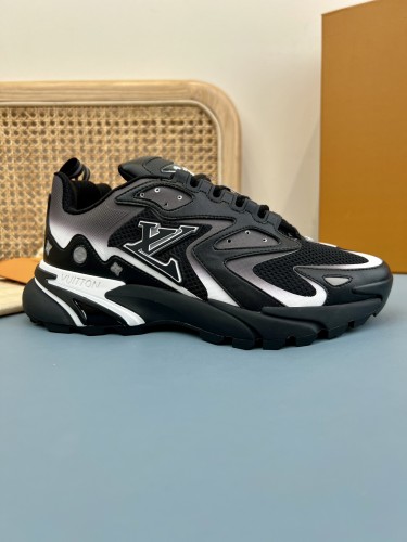 Louis Vuitton Men Shoes Fashion Sneakers Luxury Brand Mens LV RUNNER TATIC SNEAKER with Original Box 1A9UOJ Whatsapp 