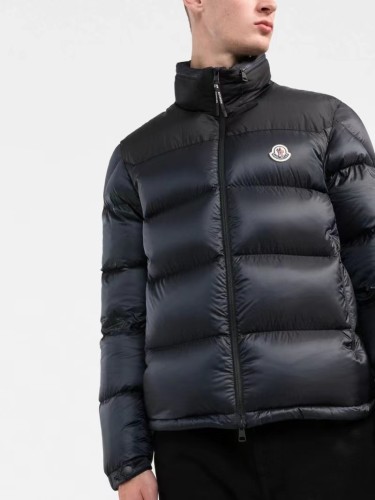 Moncler Design Mens Womens Winter Windprood Down Jackets Keep Warm 90% White Duck Down