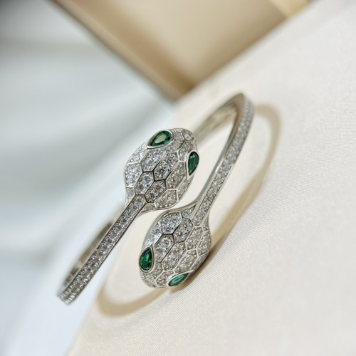 Bvlgari Luxury Men Womens Bracelet SERPENTI Bracelet BR858551