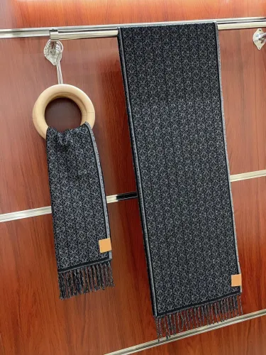 Loewe Scarves Men Womens Fashion Scarf 127