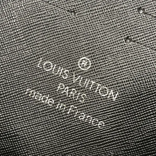 Louis Vuitton Mens Bags Luxury Brand Fashion Type M82076 Pochette Kasai with Original Box