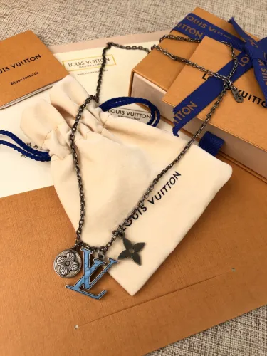 Louis Vuitton Luxury Men Womens Necklace
