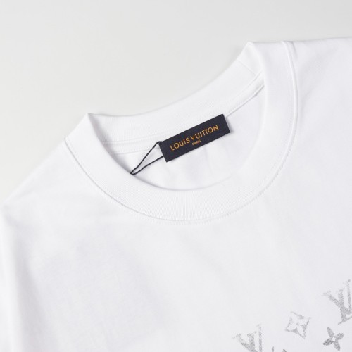 Louis Vuitton Luxury Brand Men Womens Short Sleeve T-Shirt   