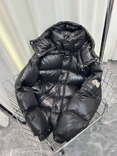 Moncler Men Womens Down Jacket Womens Coats Luxury Brand Fashion Design