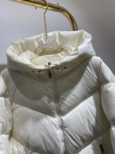 Moncler Design Womens Winter Windprood Down Jackets Keep Warm 90% White Duck Down