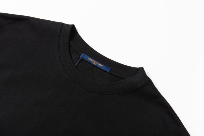 Louis Vuitton Luxury Brand Men Womens Short Sleeve T-Shirt   