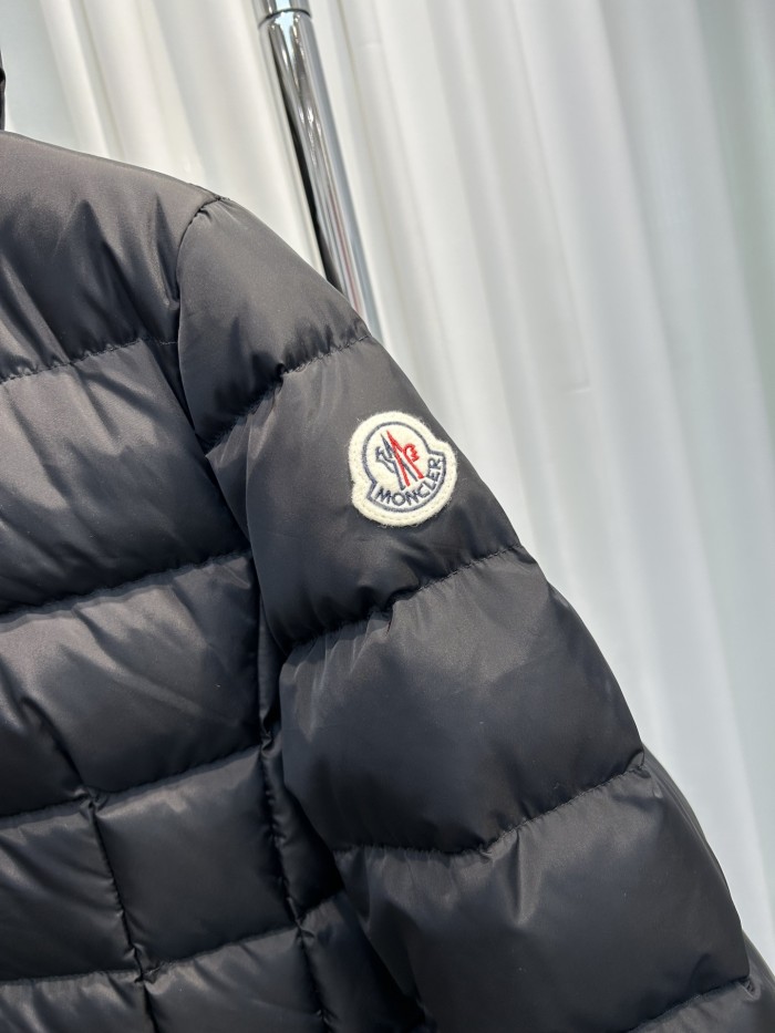 Moncler Womens Down Jacket Womens Coats Luxury Brand Fashion Design Long Down Jackets Black