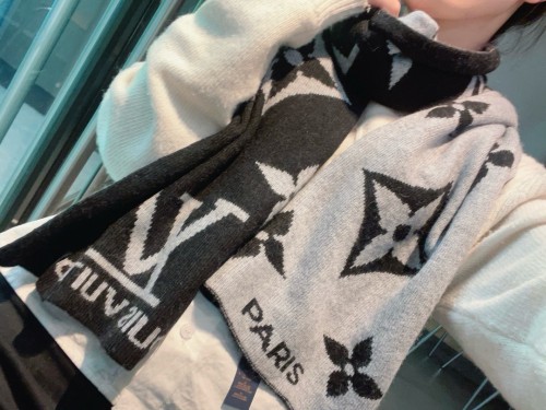 Louis Vuitton Scarves Men Womens Fashion Scarf with Original Box   