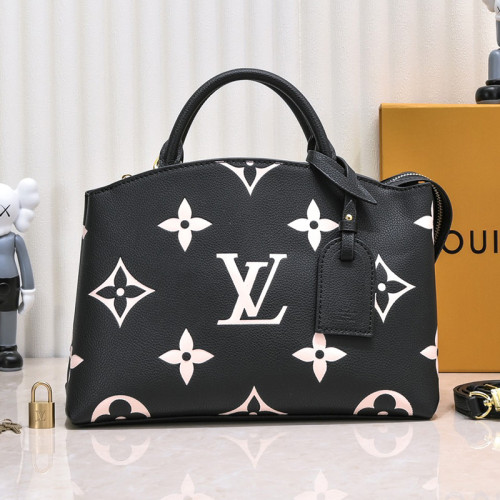 Louis Vuitton Womens Bag Shoulder Messenger Bags Luxury Brand Fashion Grand Palais M45811