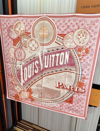 Louis Vuitton Scarves Womens Fashion Scarf Malles Merveilleuses Square 90 M79863 with Original Box   