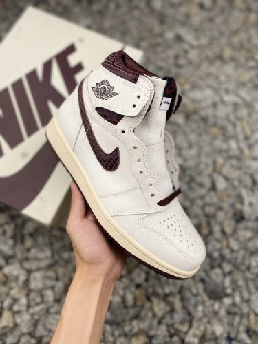 Jordan 1 Retro High Shoes