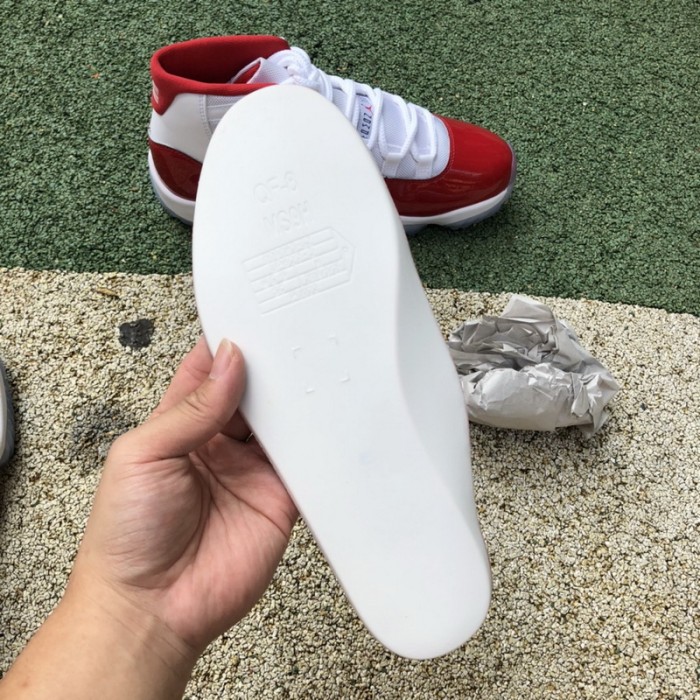 Air Jordan 11 Retro Cherry