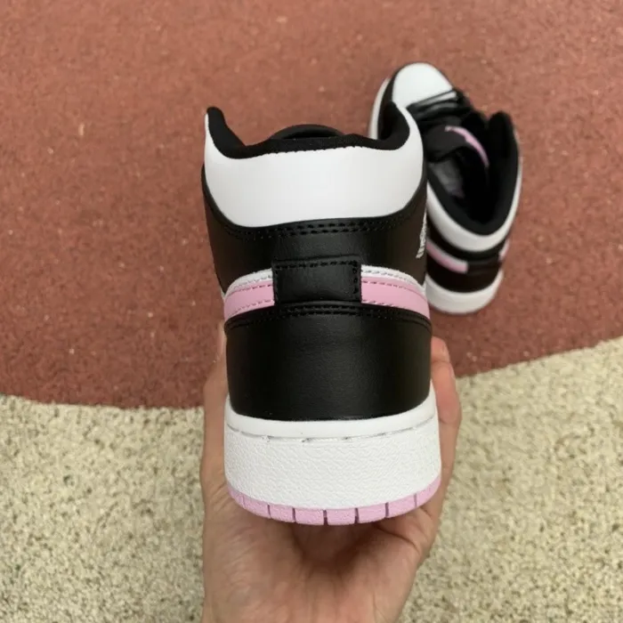 Authentic Jordan 1 Mid Shoes057