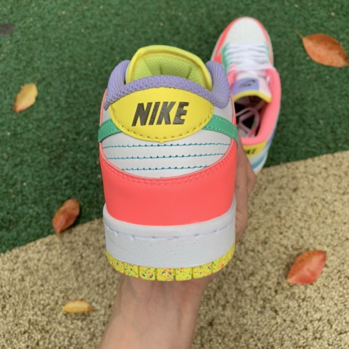 Nike Dunk Low SE Easter