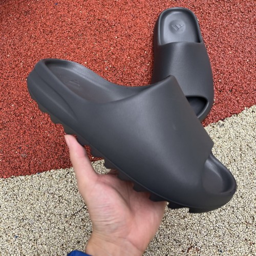 Yeezy Slide Onyx HQ6448