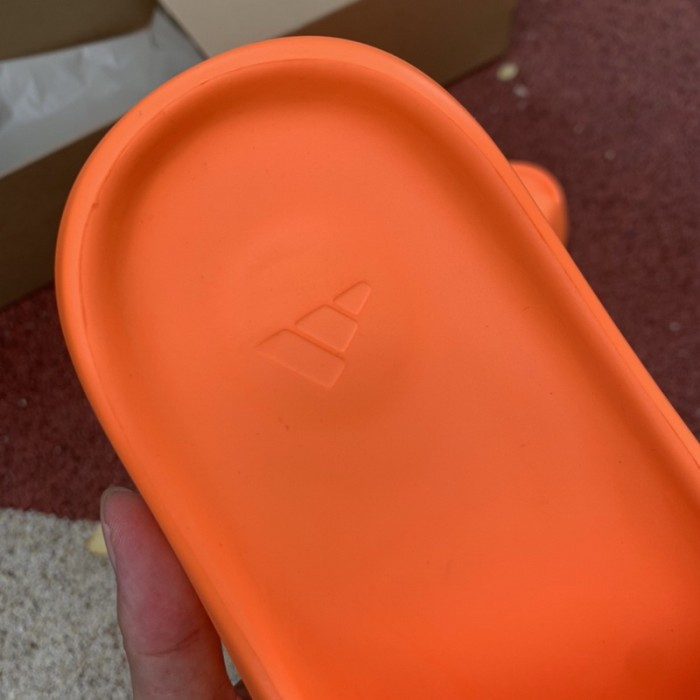 Yeezy Slide Enflame Orange GZ0953