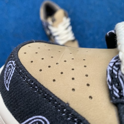 Authentic Travis Scott x Nike Dunk SB