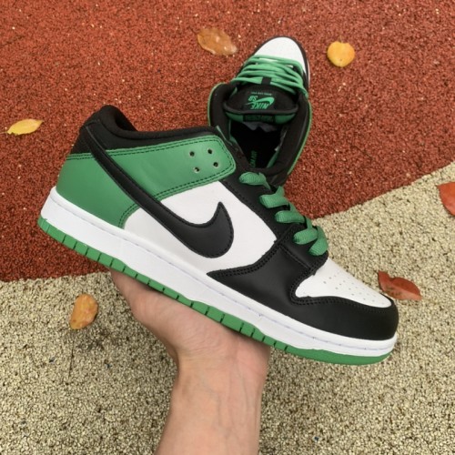 Nike SB Dunk Low “Classic Green”