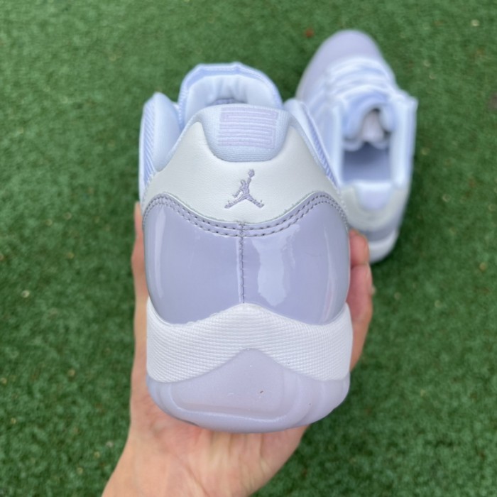 Air Jordan 11 PURE VIOLET