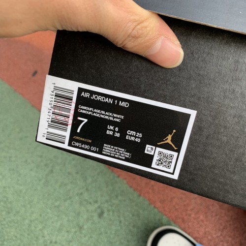 Authentic Jordan 1 Mid Shoes023