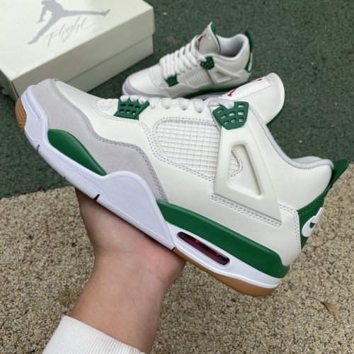 Jordan 4 Retro SB Pine Green( Size US 7-16)