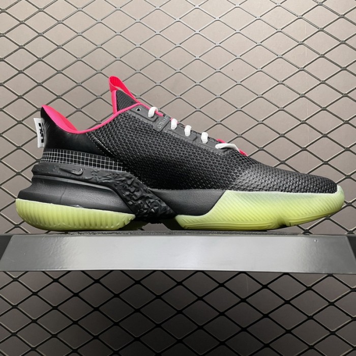 Nike LeBron Ambassador 13