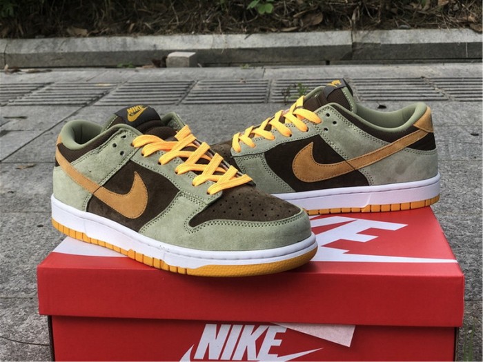 Nike Dunk Low Dusty Olive