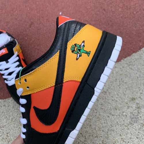 Nike Dunk SB Low Raygun