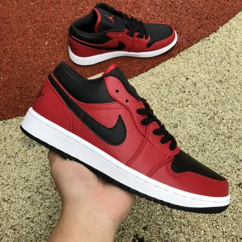 Jordan 1 Low Reverse Bred Pebbled Swoosh