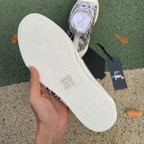 Dior And Shawn B23 High Top Bee Embroidery